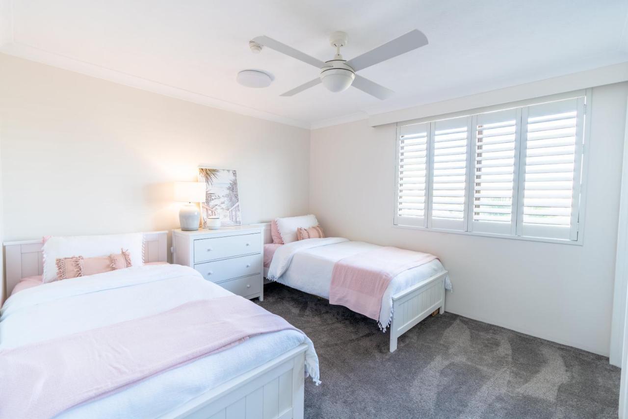 Beach Palms Holiday Apartments Гоулд Коуст Екстериор снимка